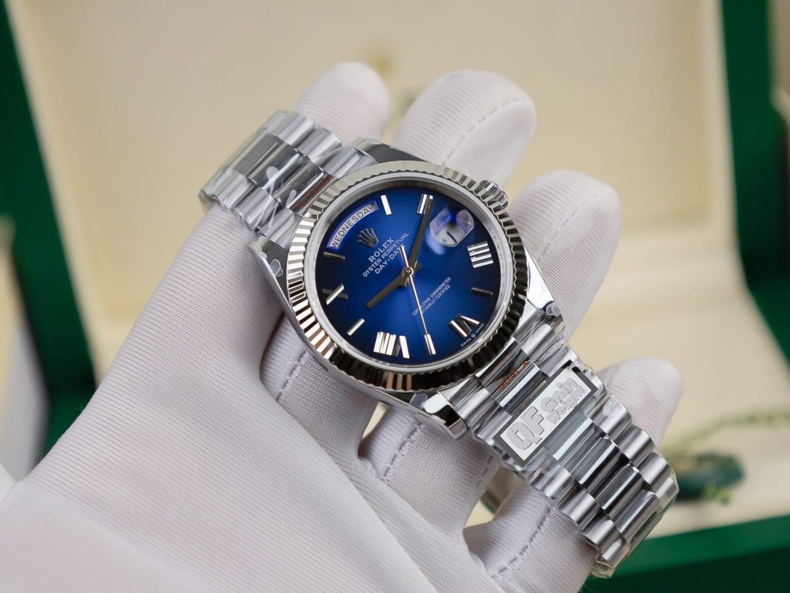 1750588008-10.jpg Rolex Day-Date 228239 904L Steel Ombre Blue Dial 40mm Super Clone - 图片 1
