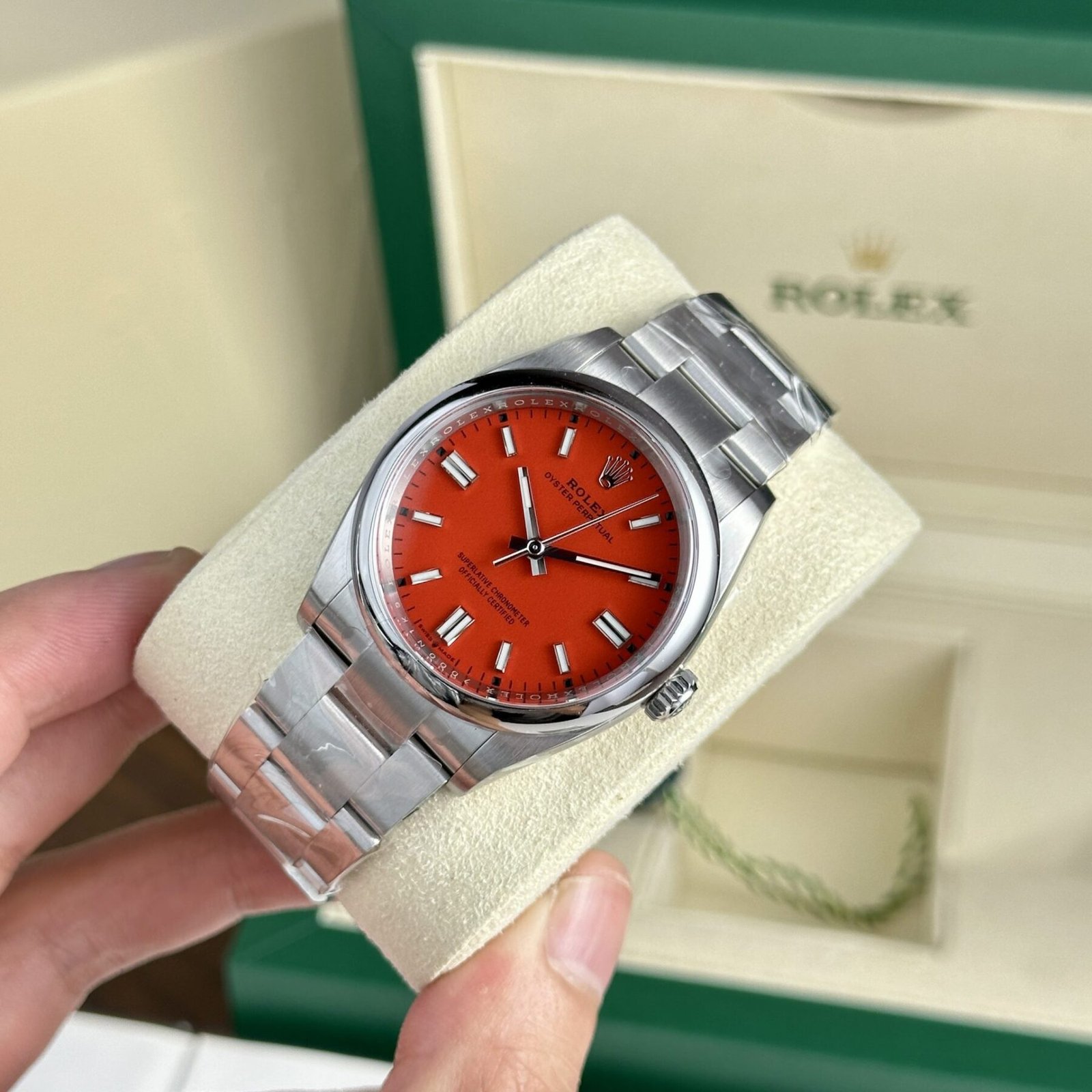 1750588107-51.jpg Rolex Oyster Perpetual 126000 904L Steel Red Dial 36mm Oyster Super Clone - 图片 1