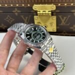 Rolex Sky-Dweller 336934 316L Steel Green Dial 42mm Jub AAA Replica - 图片 3