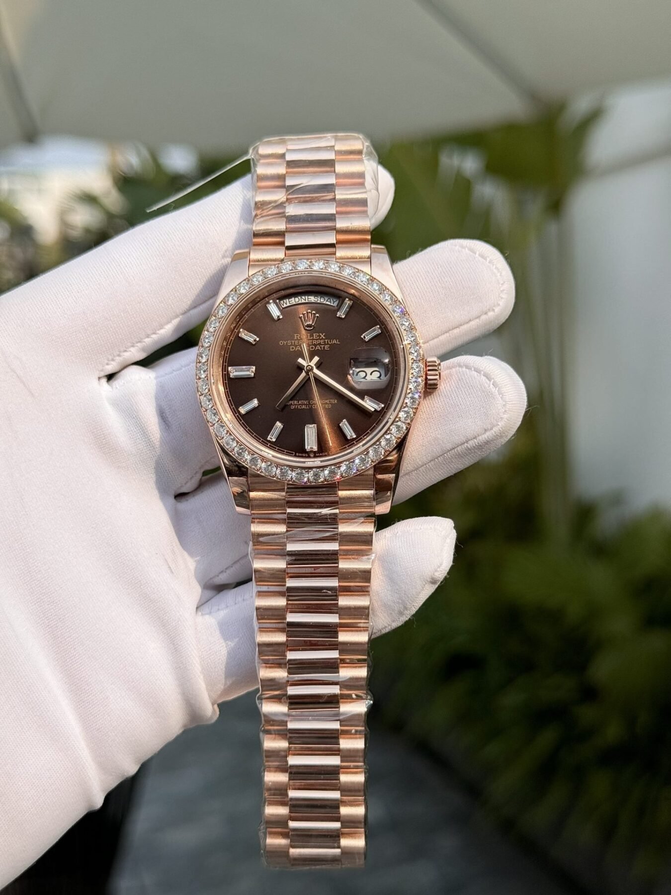1750588217-94-1.jpg Rolex Day-Date 228345RBR RG Plated Chocolate Dial With Diamonds 40mm Super Clone - 图片 1