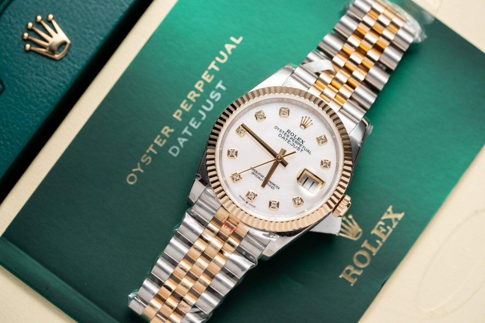 1750588255-110.jpg Rolex Datejust SS/YG Plated MOP Dial CZ Diamonds 36mm Jub Super Clone - 图片 1