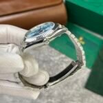 Rolex Day-Date 228236 904L Steel Ice Blue Dial CZ Diamonds 40mm Super Clone - 图片 4