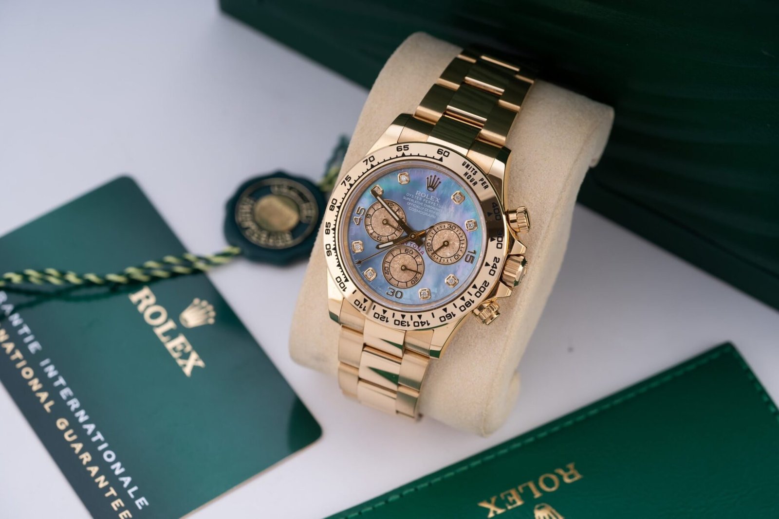 1750588381-159-scaled-2.jpg Rolex Daytona 116508 RG Plated Dark MOP Dial CZ Diamonds 40mm Oyster Super Clone - 图片 1