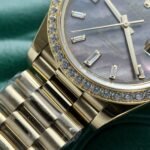 Rolex Day-Date YG Plated Dark MOP Dial CZ Diamonds 40mm AAA Replica - 图片 6