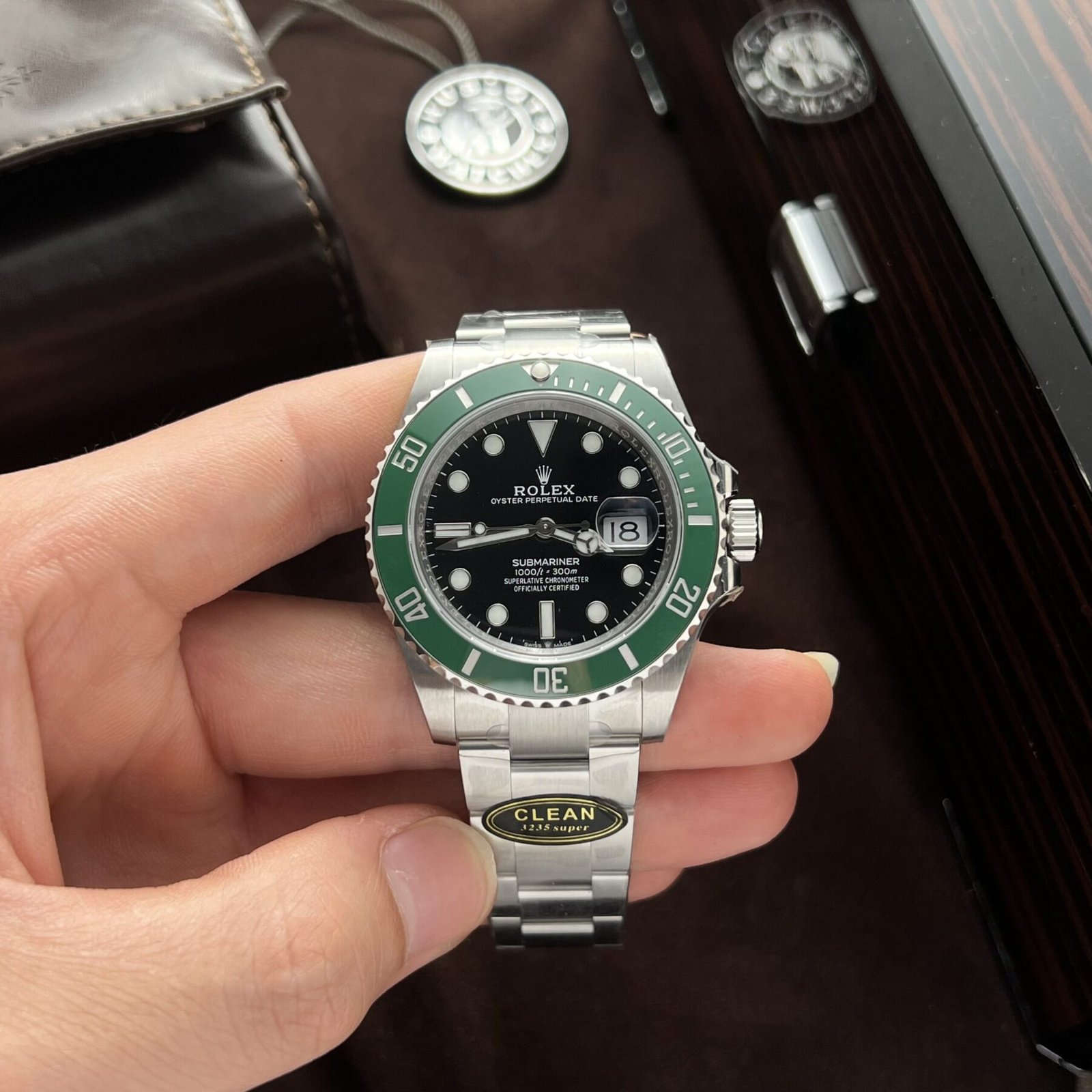 1750588437-182-scaled-1.jpg Rolex Submariner 126610LV Stabucks 904L Steel Black Dial 41mm Oyster Super Clone - 图片 1