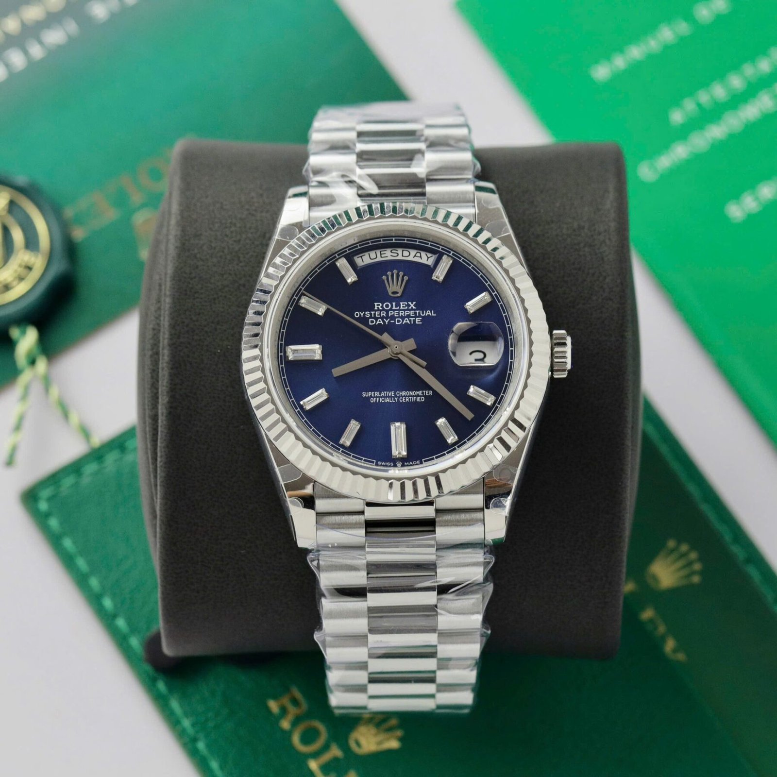 1750588534-214.jpg Rolex Day-Date 228236 904L Steel Blue Dial CZ Diamonds 40mm Super Clone - 图片 1