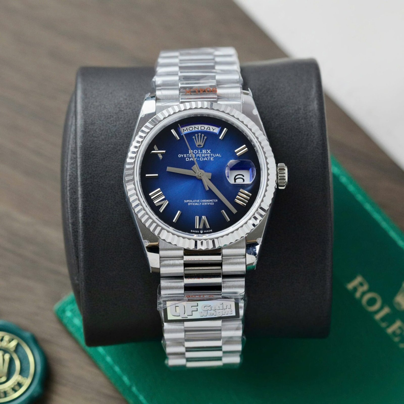 1750588798-317.jpg Rolex Day-Date 128239 904L Steel Ombre Blue Dial 36mm Super Clone - 图片 1
