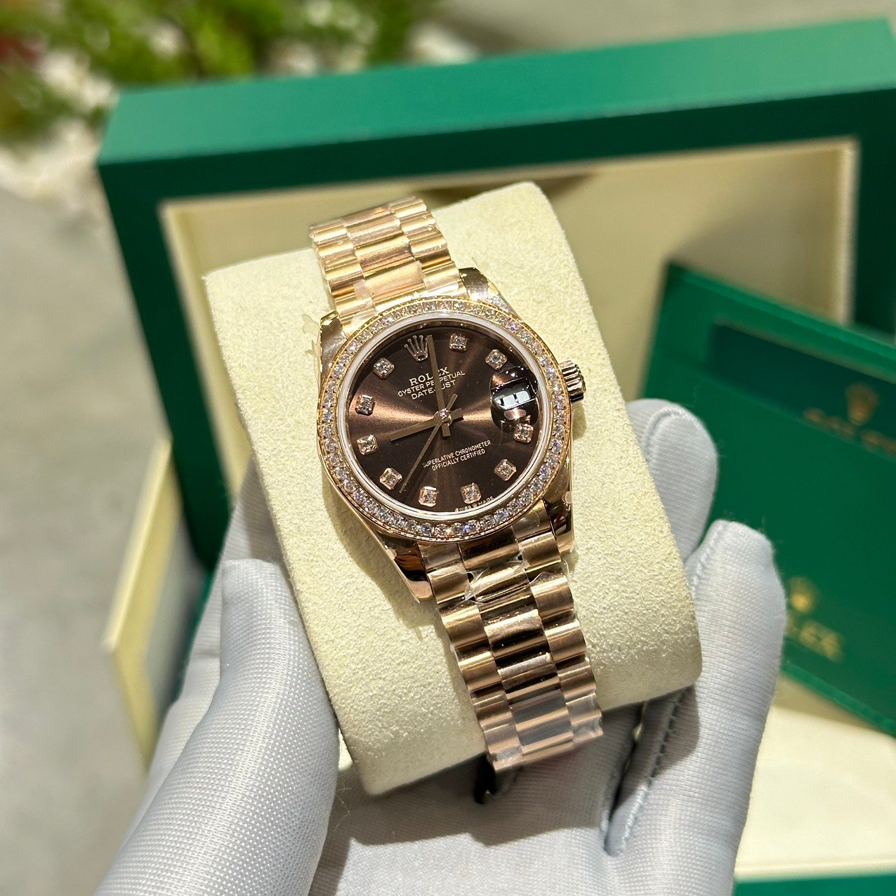 1750589010-403.jpg Rolex Datejust 278285rbr-0006 RG Plated Chocolate Dial CZ Diamonds 31mm BPF Replica - 图片 1