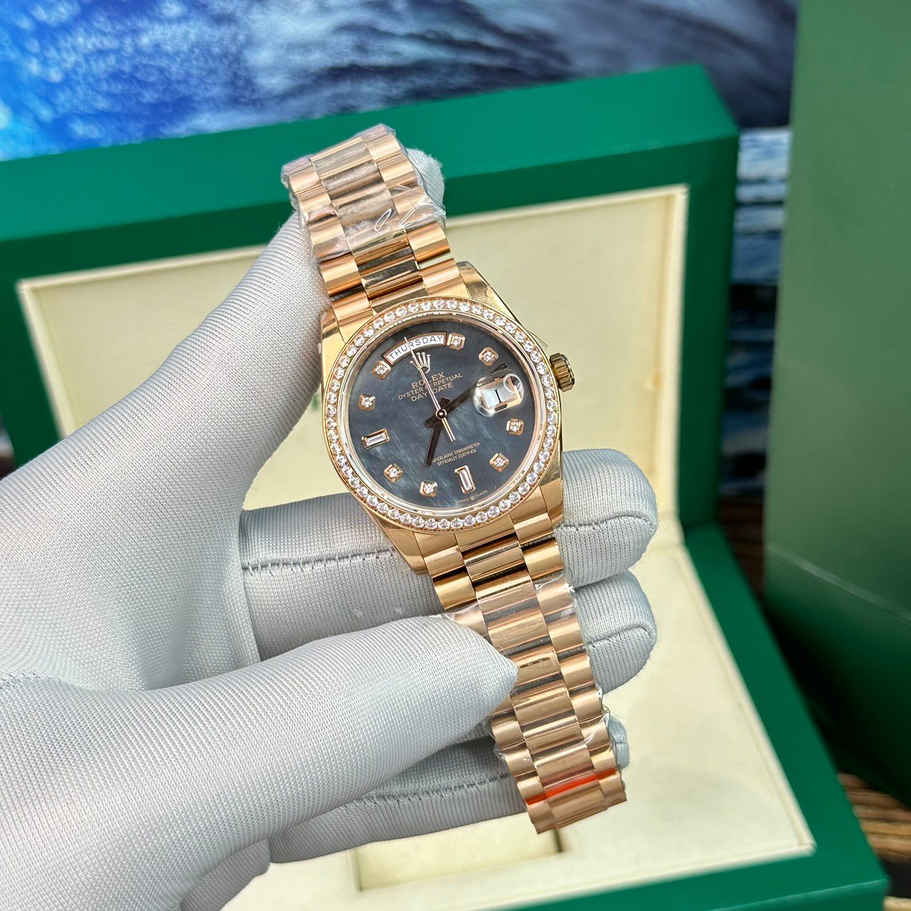 1750589020-407.jpg Rolex Day-Date RG Plated Dark MOP Dial CZ Diamonds 40mm BPF Replica - 图片 1