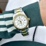 Rolex Sky-Dweller SS/YG Plated White Dial 42mm Oyster NBF Replica - 图片 6