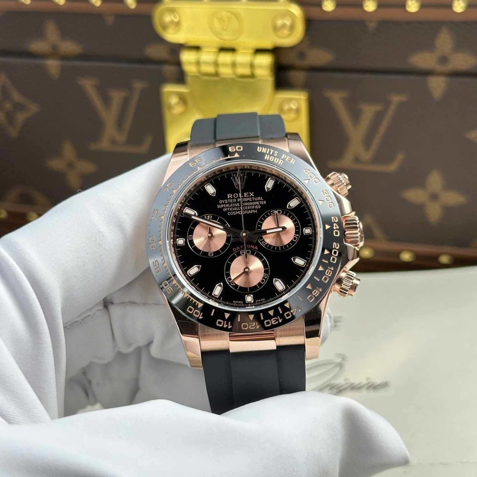 1750589180-469-1.jpg Rolex Daytona 116515LN RG Plated Black Dial 40mm Oysterflex Super Clone - 图片 1